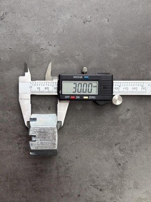 Гайка корончатая М27х2 S-41 Н-27 для оси БДМ