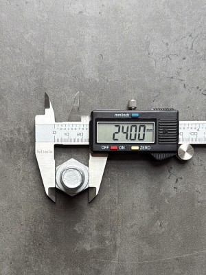 Болт М16х130х1,5 1/58643/31