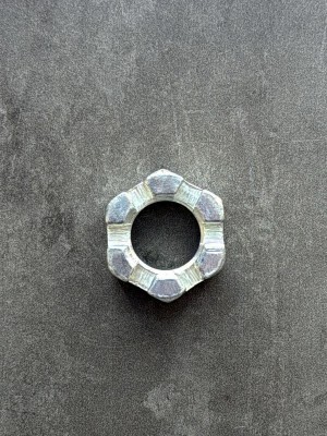 Гайка корончатая, прорезная низкая М20х1,5 DIN 937