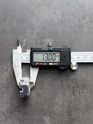 Гайка корончатая, прорезная низкая М20х1,5 DIN 937