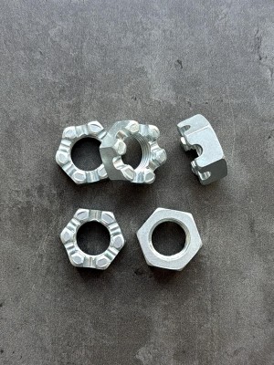 Гайка корончатая, прорезная низкая М18 DIN 937 класс прочности 8