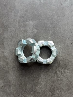 Гайка корончатая, прорезная низкая М27 DIN 937 класс прочности 10