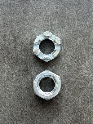 Гайка корончатая, прорезная низкая М14х1,5 ГОСТ 5933-73 класс прочности 10